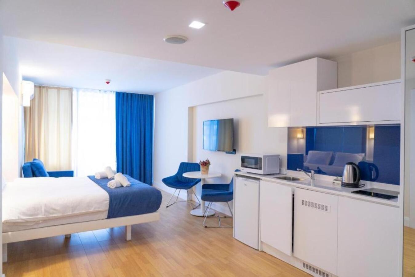 Holiday In Orbi Apartment Batumi Ngoại thất bức ảnh