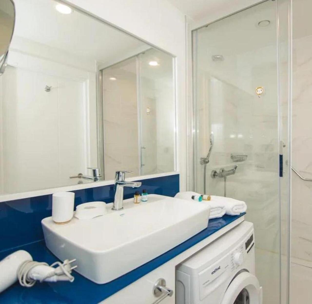 Holiday In Orbi Apartment Batumi Ngoại thất bức ảnh