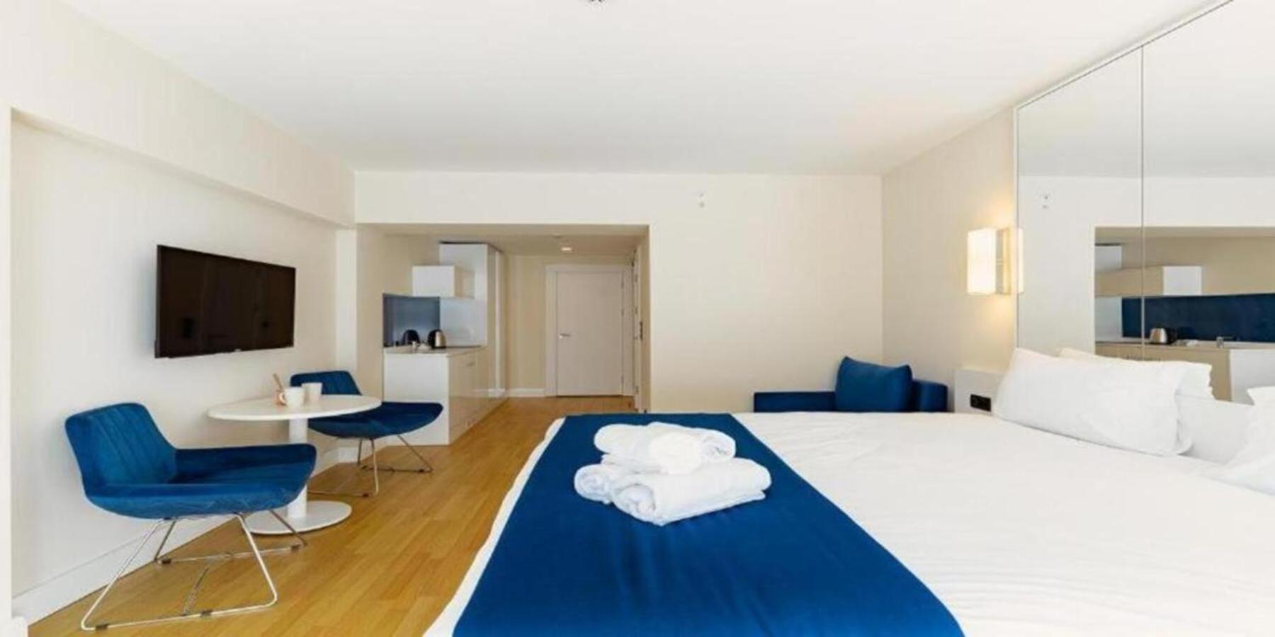 Holiday In Orbi Apartment Batumi Ngoại thất bức ảnh