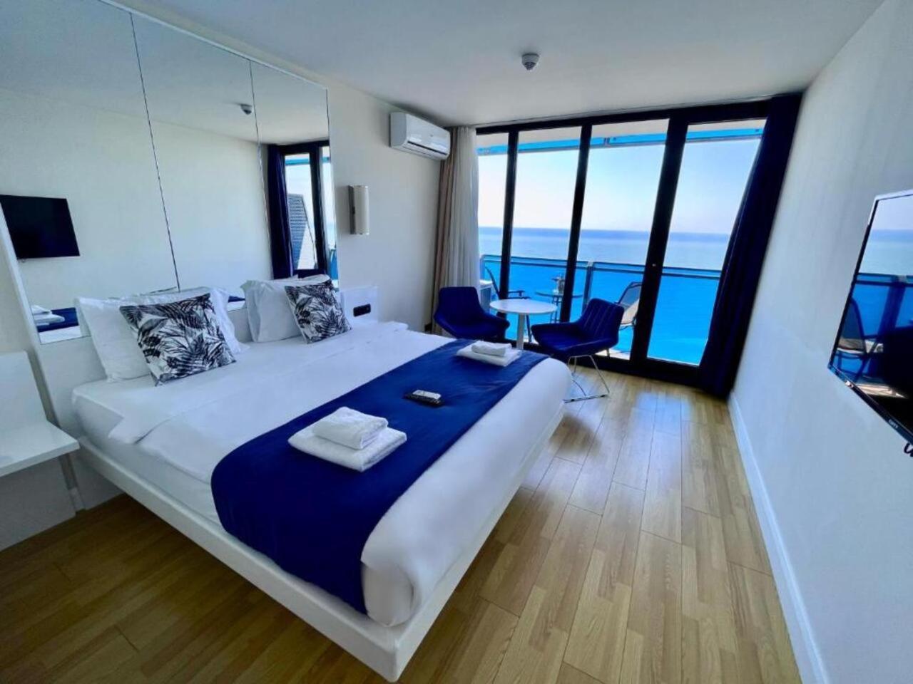 Holiday In Orbi Apartment Batumi Ngoại thất bức ảnh