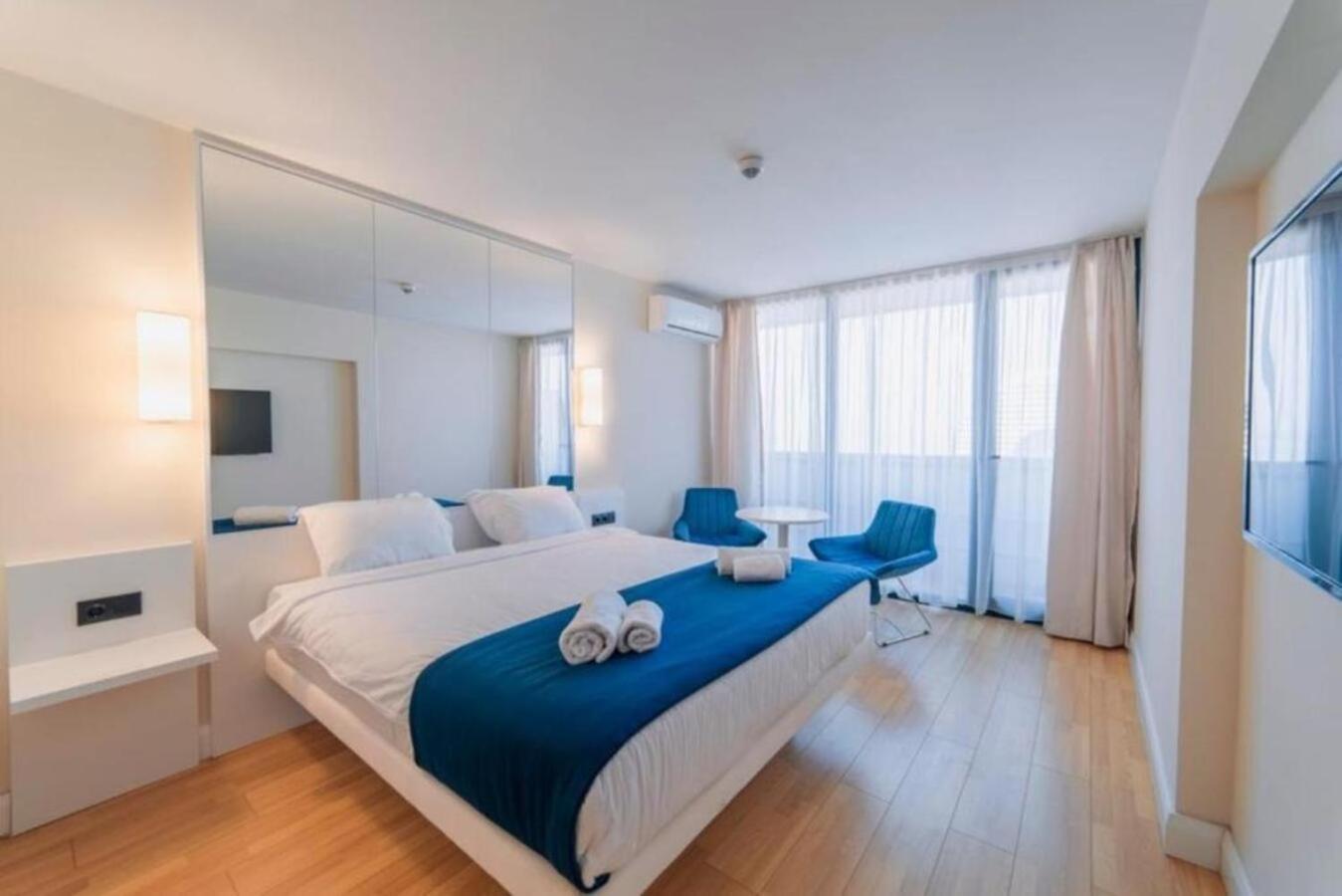 Holiday In Orbi Apartment Batumi Ngoại thất bức ảnh